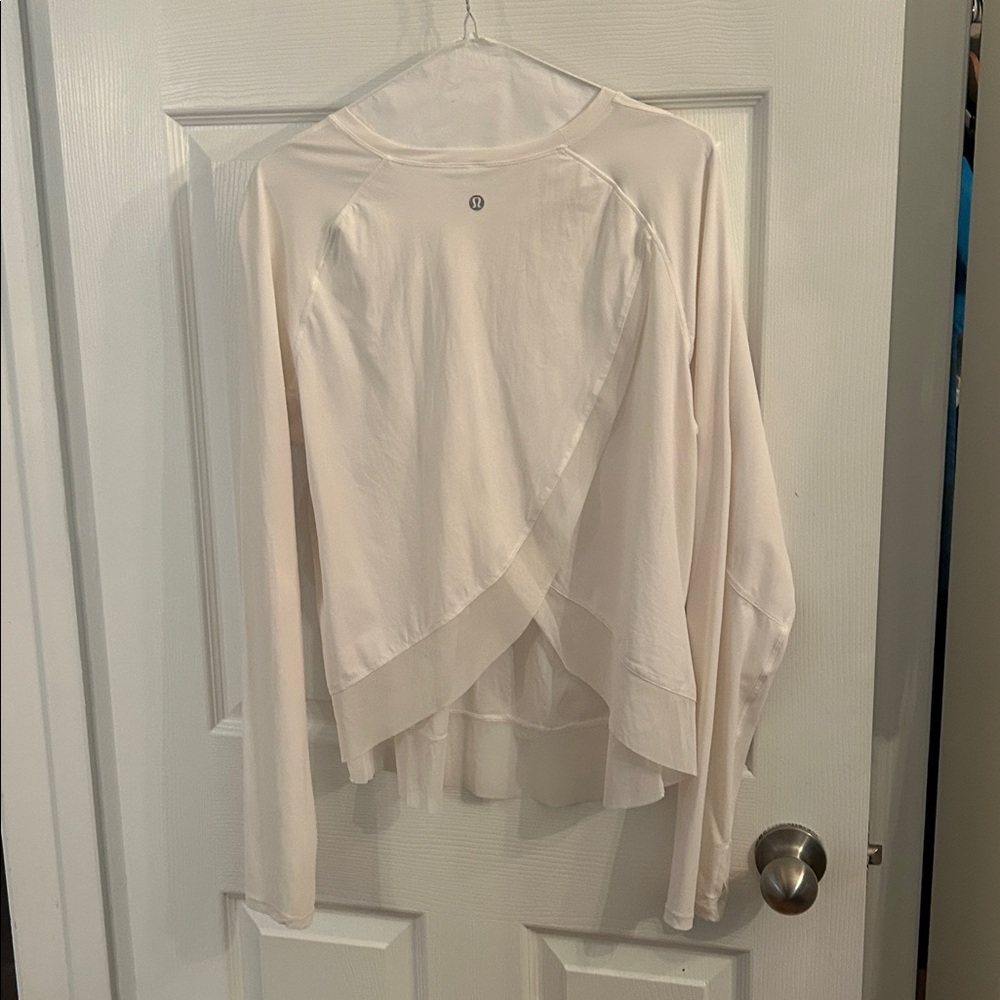 Lululemon Quick Pace Long Sleeve Top- white size 12 loose fitting